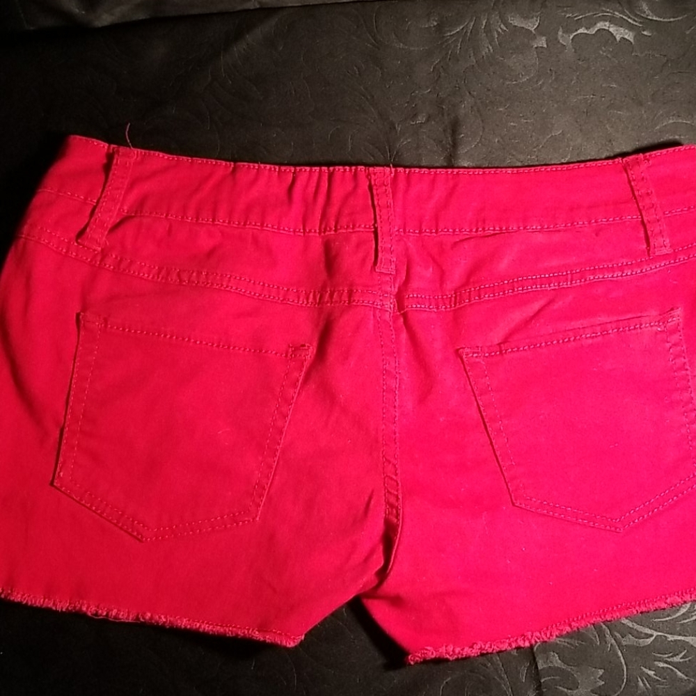 Shorts Size 11 - Picture 6 of 6